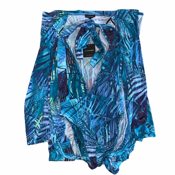 JLUXLABEL Tops - NWT JLUXLABEL Turquoise Dreams Halter & Duster Set